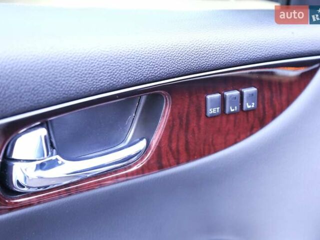 Білий Інфініті QX50, об'ємом двигуна 3.7 л та пробігом 184 тис. км за 12900 $, фото 24 на Automoto.ua