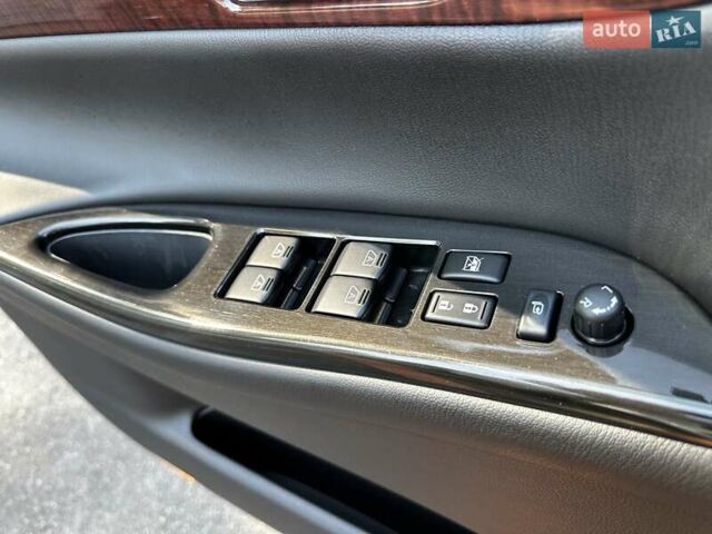 Білий Інфініті QX50, об'ємом двигуна 2.5 л та пробігом 86 тис. км за 16700 $, фото 32 на Automoto.ua