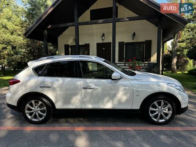 Білий Інфініті QX50, об'ємом двигуна 2.5 л та пробігом 86 тис. км за 16700 $, фото 3 на Automoto.ua