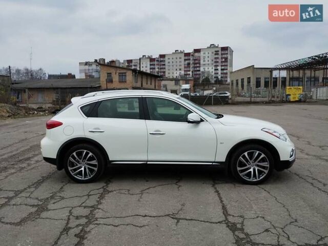 Белый Инфинити QX50, объемом двигателя 3.7 л и пробегом 125 тыс. км за 15900 $, фото 6 на Automoto.ua