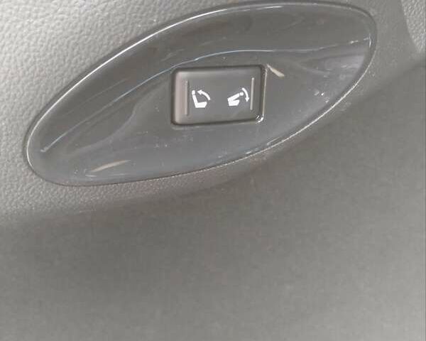 Белый Инфинити QX50, объемом двигателя 3.7 л и пробегом 125 тыс. км за 15900 $, фото 41 на Automoto.ua