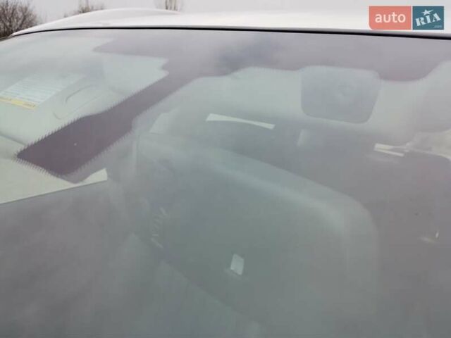 Белый Инфинити QX50, объемом двигателя 3.7 л и пробегом 125 тыс. км за 15900 $, фото 36 на Automoto.ua