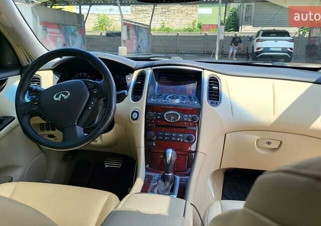 Білий Інфініті QX50, об'ємом двигуна 3.69 л та пробігом 116 тис. км за 15500 $, фото 4 на Automoto.ua