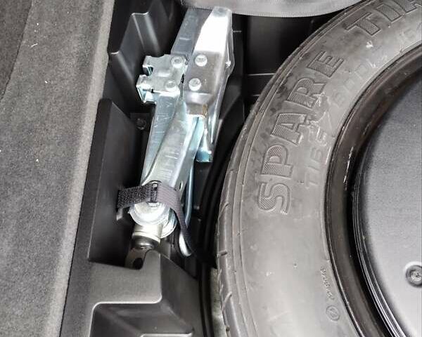 Белый Инфинити QX50, объемом двигателя 3.7 л и пробегом 125 тыс. км за 15900 $, фото 37 на Automoto.ua