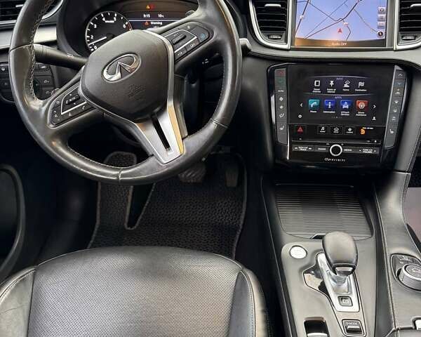 Белый Инфинити QX50, объемом двигателя 2 л и пробегом 143 тыс. км за 18999 $, фото 12 на Automoto.ua