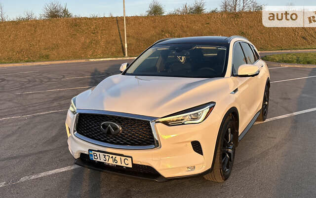 Білий Інфініті QX50, об'ємом двигуна 2 л та пробігом 142 тис. км за 25500 $, фото 1 на Automoto.ua