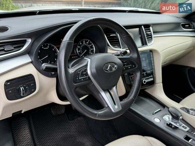 Белый Инфинити QX50, объемом двигателя 2 л и пробегом 77 тыс. км за 19498 $, фото 53 на Automoto.ua