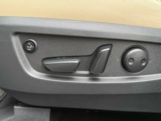 Белый Инфинити QX50, объемом двигателя 2 л и пробегом 77 тыс. км за 19500 $, фото 13 на Automoto.ua