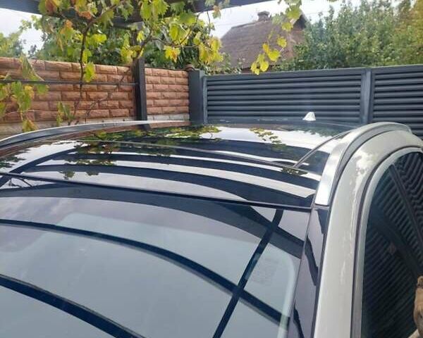 Белый Инфинити QX50, объемом двигателя 2 л и пробегом 91 тыс. км за 28700 $, фото 3 на Automoto.ua