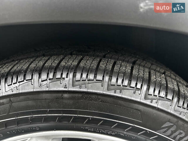 Білий Інфініті QX50, об'ємом двигуна 2 л та пробігом 90 тис. км за 22500 $, фото 25 на Automoto.ua