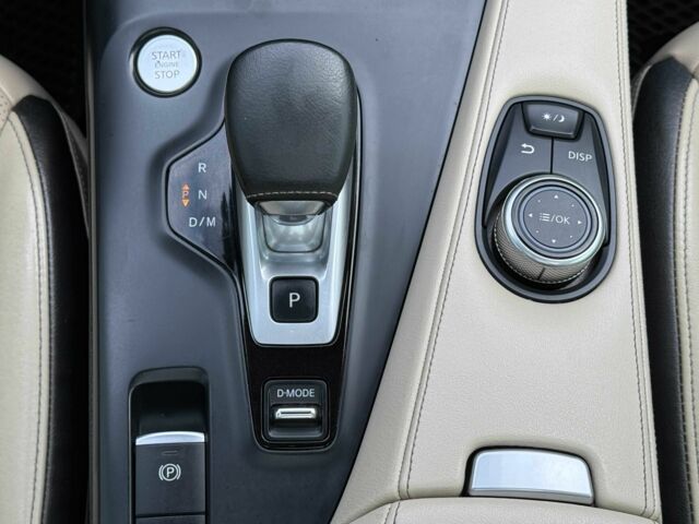 Белый Инфинити QX50, объемом двигателя 2 л и пробегом 77 тыс. км за 19500 $, фото 20 на Automoto.ua