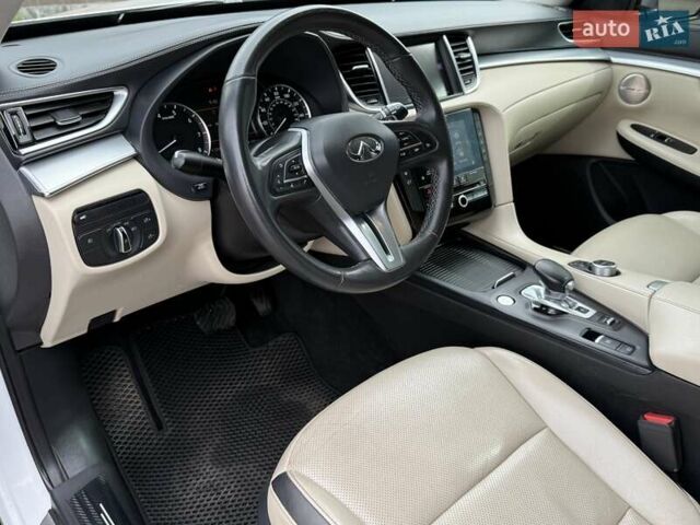Белый Инфинити QX50, объемом двигателя 2 л и пробегом 77 тыс. км за 19498 $, фото 48 на Automoto.ua