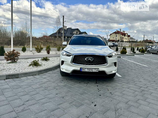 Білий Інфініті QX50, об'ємом двигуна 2 л та пробігом 168 тис. км за 25550 $, фото 4 на Automoto.ua