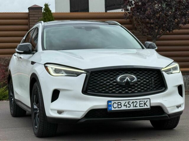 Белый Инфинити QX50, объемом двигателя 2 л и пробегом 77 тыс. км за 19500 $, фото 3 на Automoto.ua