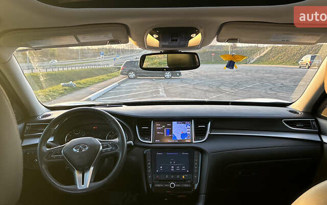 Білий Інфініті QX50, об'ємом двигуна 2 л та пробігом 145 тис. км за 22350 $, фото 7 на Automoto.ua