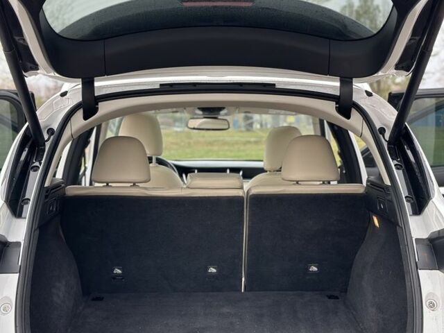 Белый Инфинити QX50, объемом двигателя 2 л и пробегом 270 тыс. км за 15299 $, фото 10 на Automoto.ua