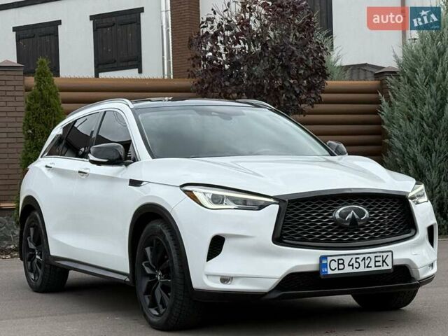 Белый Инфинити QX50, объемом двигателя 2 л и пробегом 77 тыс. км за 19498 $, фото 17 на Automoto.ua