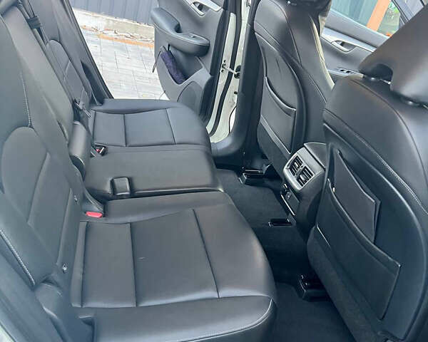 Білий Інфініті QX50, об'ємом двигуна 2 л та пробігом 82 тис. км за 31000 $, фото 14 на Automoto.ua