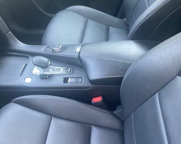 Білий Інфініті QX50, об'ємом двигуна 2 л та пробігом 101 тис. км за 27200 $, фото 5 на Automoto.ua