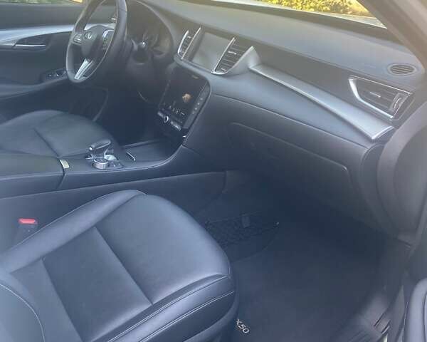 Білий Інфініті QX50, об'ємом двигуна 2 л та пробігом 101 тис. км за 27200 $, фото 7 на Automoto.ua