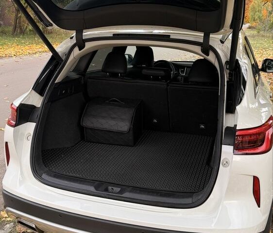 Белый Инфинити QX50, объемом двигателя 2 л и пробегом 117 тыс. км за 26500 $, фото 18 на Automoto.ua