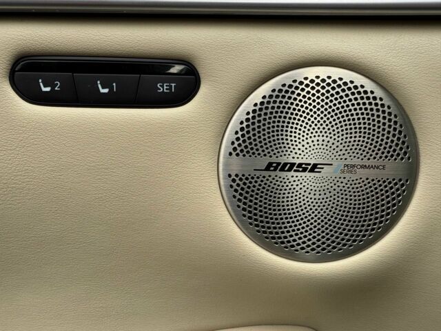 Белый Инфинити QX50, объемом двигателя 2 л и пробегом 77 тыс. км за 19500 $, фото 15 на Automoto.ua