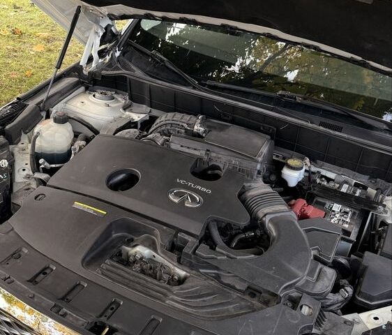 Белый Инфинити QX50, объемом двигателя 2 л и пробегом 117 тыс. км за 26500 $, фото 7 на Automoto.ua