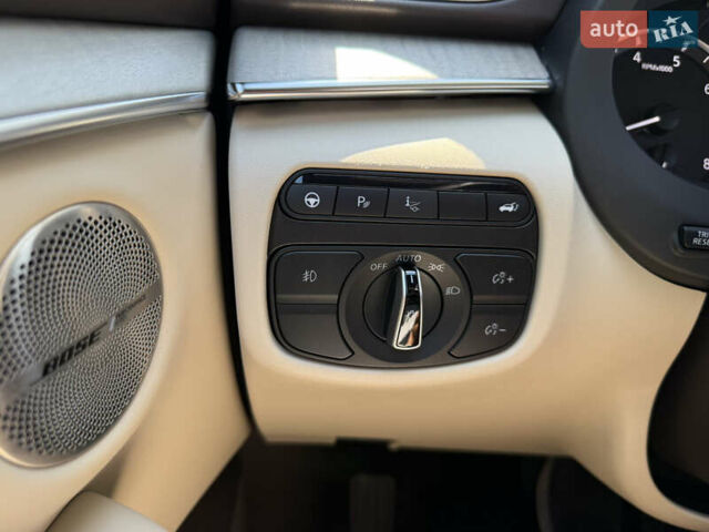 Білий Інфініті QX50, об'ємом двигуна 2 л та пробігом 67 тис. км за 24900 $, фото 30 на Automoto.ua