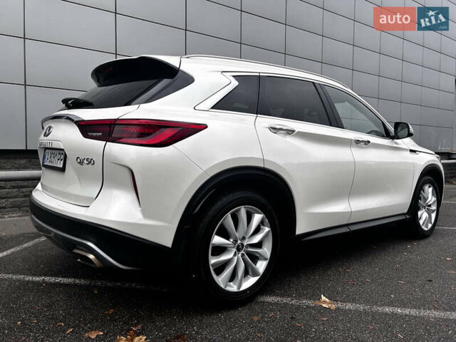 Білий Інфініті QX50, об'ємом двигуна 2 л та пробігом 90 тис. км за 22500 $, фото 2 на Automoto.ua