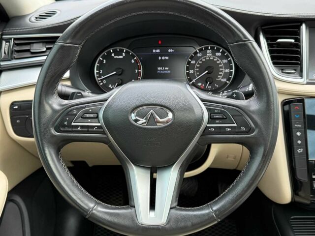 Белый Инфинити QX50, объемом двигателя 2 л и пробегом 77 тыс. км за 19500 $, фото 19 на Automoto.ua