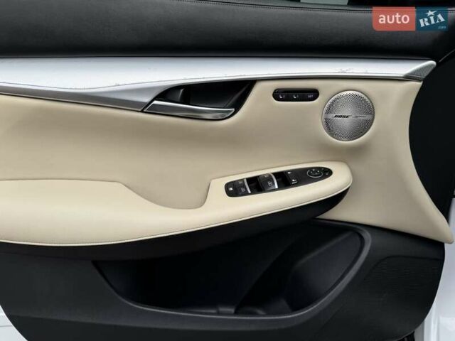 Белый Инфинити QX50, объемом двигателя 2 л и пробегом 77 тыс. км за 19498 $, фото 55 на Automoto.ua