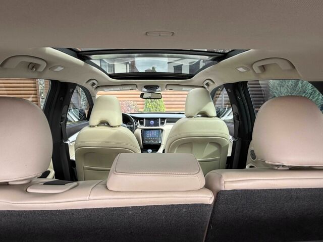 Белый Инфинити QX50, объемом двигателя 2 л и пробегом 77 тыс. км за 19500 $, фото 21 на Automoto.ua