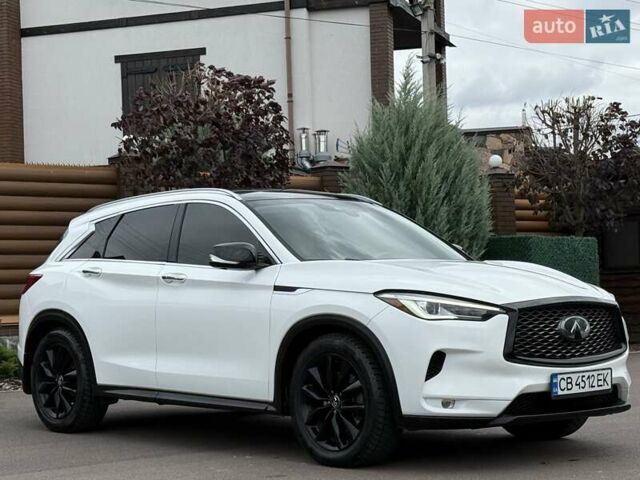 Белый Инфинити QX50, объемом двигателя 2 л и пробегом 77 тыс. км за 19498 $, фото 22 на Automoto.ua