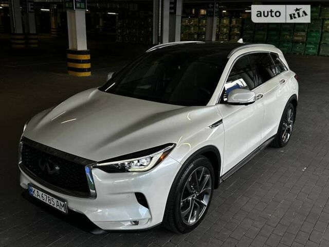 Білий Інфініті QX50, об'ємом двигуна 2 л та пробігом 40 тис. км за 33000 $, фото 19 на Automoto.ua