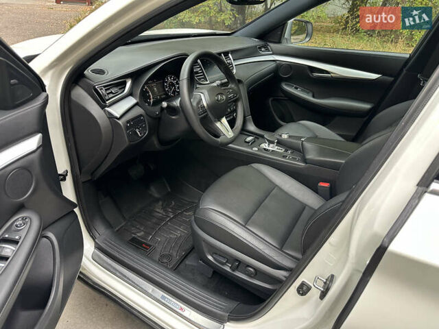 Белый Инфинити QX50, объемом двигателя 2 л и пробегом 46 тыс. км за 22500 $, фото 7 на Automoto.ua