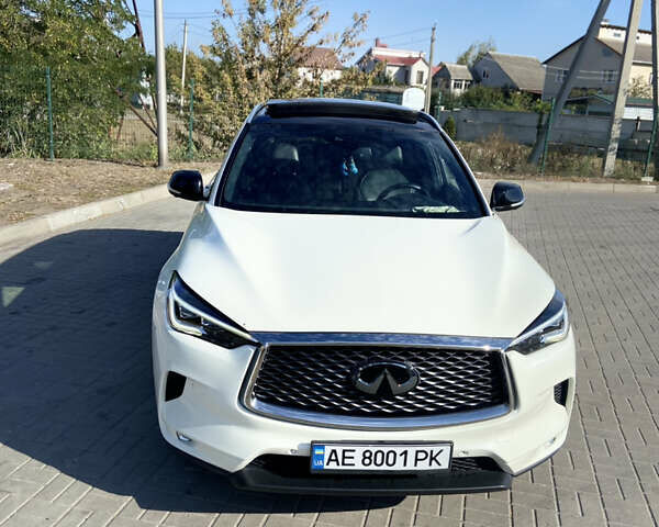 Белый Инфинити QX50, объемом двигателя 1.99 л и пробегом 48 тыс. км за 24500 $, фото 1 на Automoto.ua