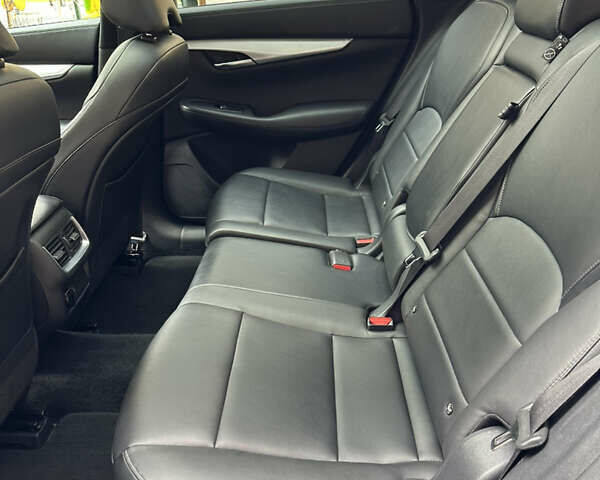 Білий Інфініті QX50, об'ємом двигуна 2 л та пробігом 160 тис. км за 21000 $, фото 10 на Automoto.ua