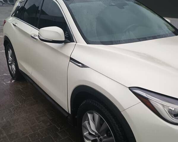 Білий Інфініті QX50, об'ємом двигуна 2 л та пробігом 116 тис. км за 23000 $, фото 19 на Automoto.ua