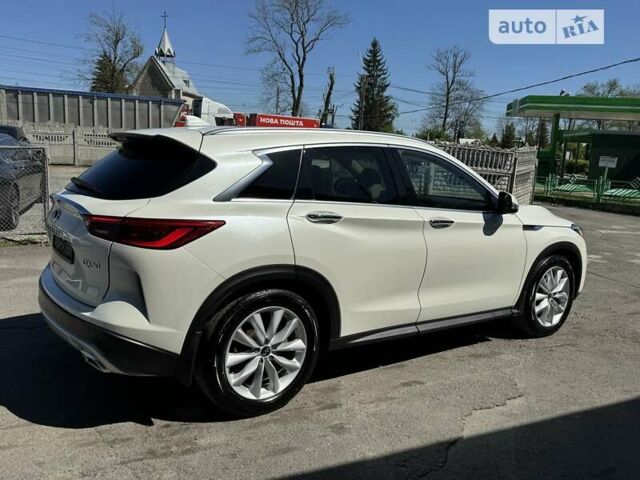 Білий Інфініті QX50, об'ємом двигуна 2 л та пробігом 100 тис. км за 26900 $, фото 55 на Automoto.ua