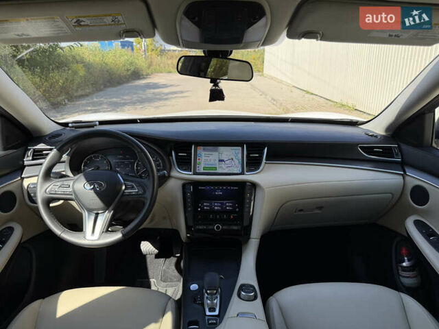 Білий Інфініті QX50, об'ємом двигуна 1.99 л та пробігом 63 тис. км за 25000 $, фото 12 на Automoto.ua