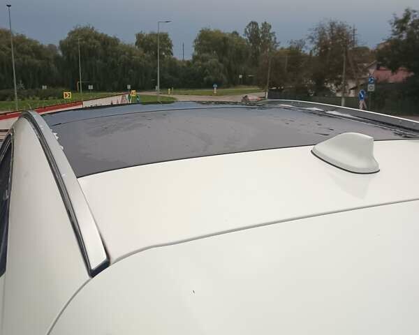 Білий Інфініті QX50, об'ємом двигуна 2 л та пробігом 116 тис. км за 23000 $, фото 20 на Automoto.ua