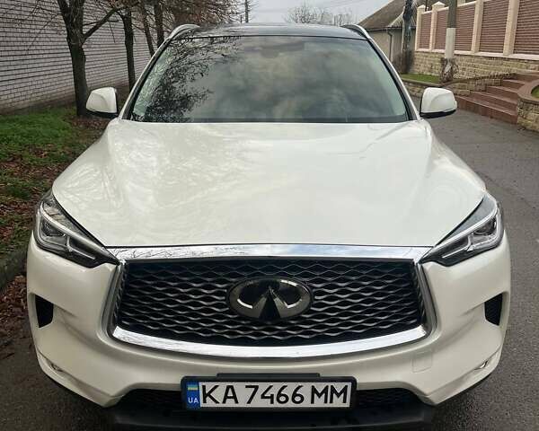 Білий Інфініті QX50, об'ємом двигуна 1.99 л та пробігом 68 тис. км за 31000 $, фото 1 на Automoto.ua