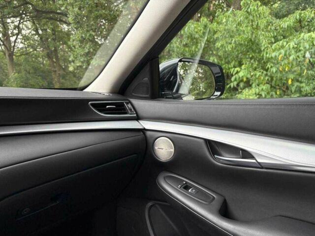 Белый Инфинити QX50, объемом двигателя 2 л и пробегом 72 тыс. км за 15000 $, фото 9 на Automoto.ua