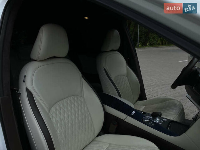 Белый Инфинити QX50, объемом двигателя 2 л и пробегом 87 тыс. км за 29000 $, фото 26 на Automoto.ua