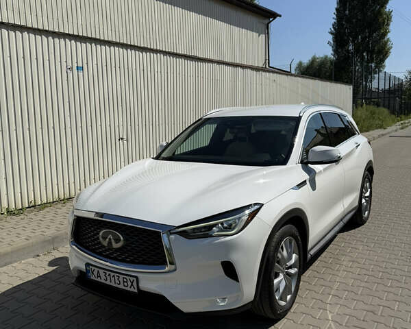 Білий Інфініті QX50, об'ємом двигуна 1.99 л та пробігом 63 тис. км за 25000 $, фото 8 на Automoto.ua