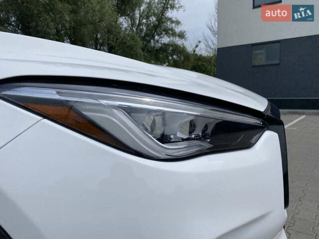 Белый Инфинити QX50, объемом двигателя 2 л и пробегом 87 тыс. км за 29000 $, фото 12 на Automoto.ua