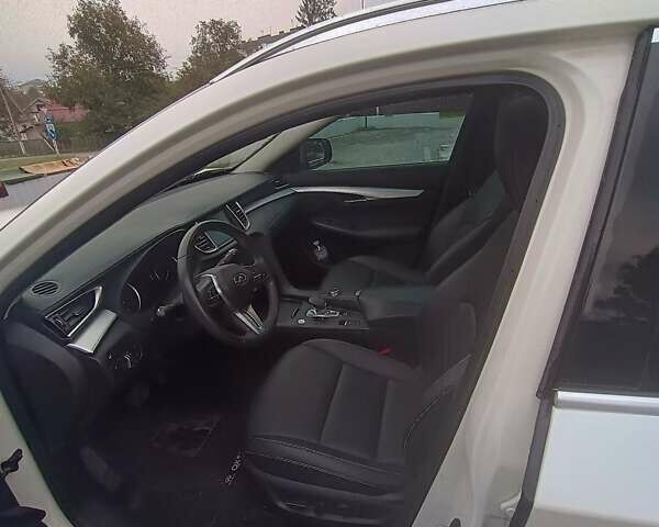 Білий Інфініті QX50, об'ємом двигуна 2 л та пробігом 116 тис. км за 23000 $, фото 3 на Automoto.ua