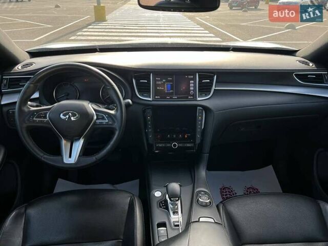 Білий Інфініті QX50, об'ємом двигуна 2 л та пробігом 63 тис. км за 22999 $, фото 12 на Automoto.ua