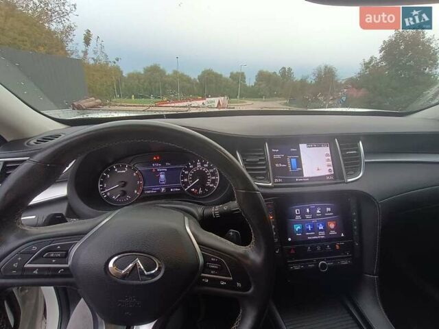 Білий Інфініті QX50, об'ємом двигуна 2 л та пробігом 116 тис. км за 23000 $, фото 14 на Automoto.ua