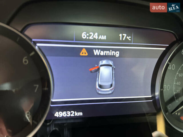 Белый Инфинити QX50, объемом двигателя 2 л и пробегом 46 тыс. км за 22500 $, фото 11 на Automoto.ua